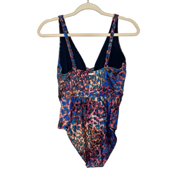 NWT SEA LEVEL Hunter Plunge Macrame Detail Multifit One Piece Swimsuit. Size 6 - Picture 5 of 14
